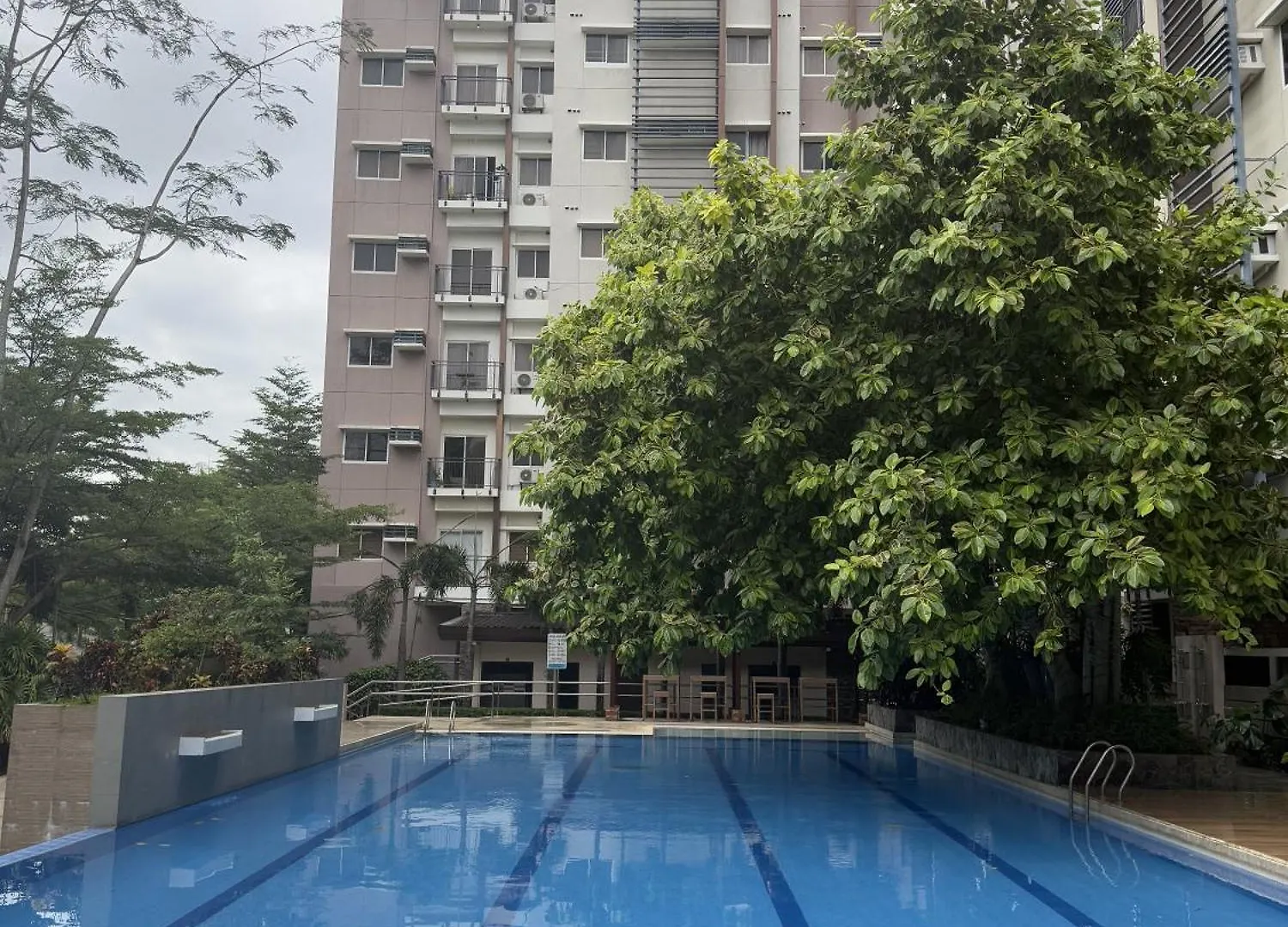 Alder - One Bedroom Condo Unit With Balcony Davao City