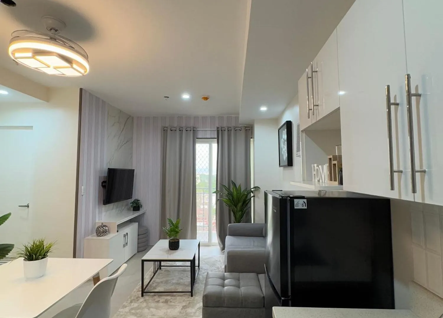 Alder - One Bedroom Condo Unit With Balcony Davao City